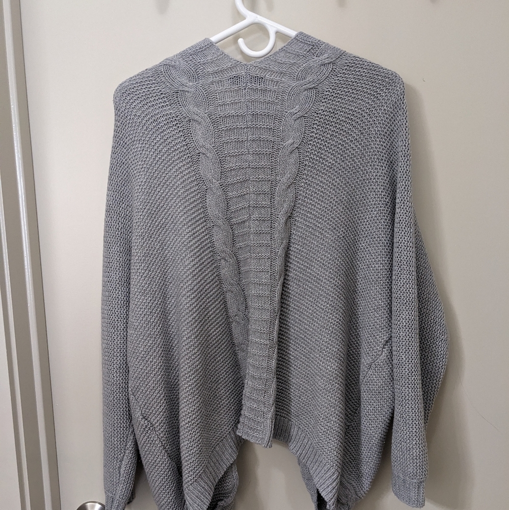 Open Front Sweater 🌷 - Picture 3 of 3